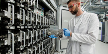 A New Era for EV Batteries: Graphite’s Grip on Anode Weakens