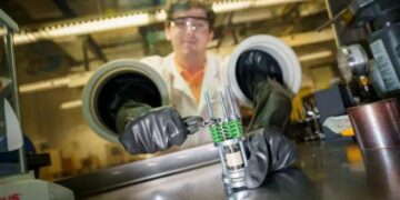 The worldʼs first anode-free sodium solid-state battery